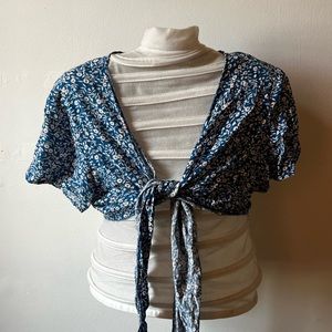 SHEIN top with blue and white floral pattern